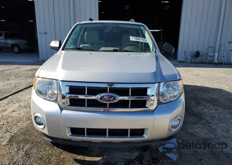 2011 Ford Escape Xlt from USA, damaged, VIN 1FMCU0D70BKB57779